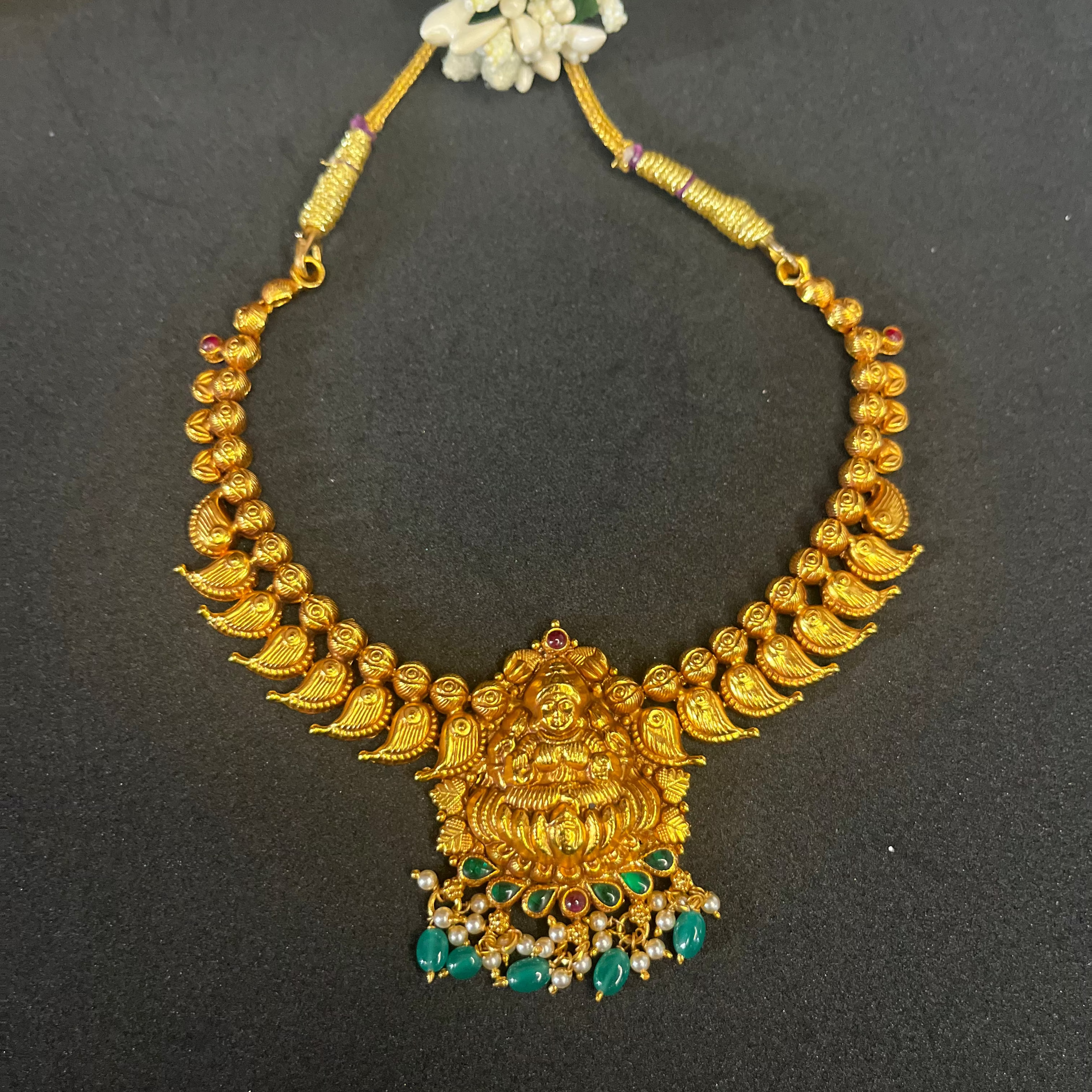 Neela-925 Silver Short Necklace